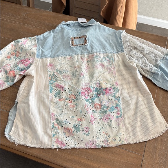 POL lace and floral denim shacket- size M - Picture 7 of 7